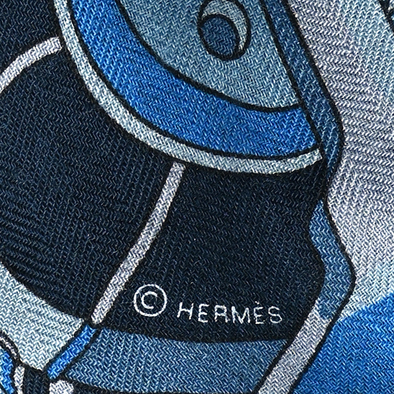 Cashmere Silk 600 Chevaux Rectangle Scarf Marine Gris Chine