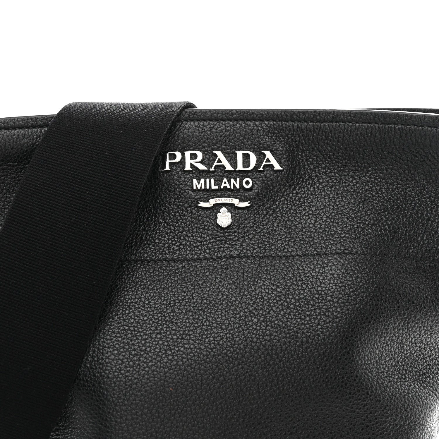 Vitello Daino Bucket Bag Black