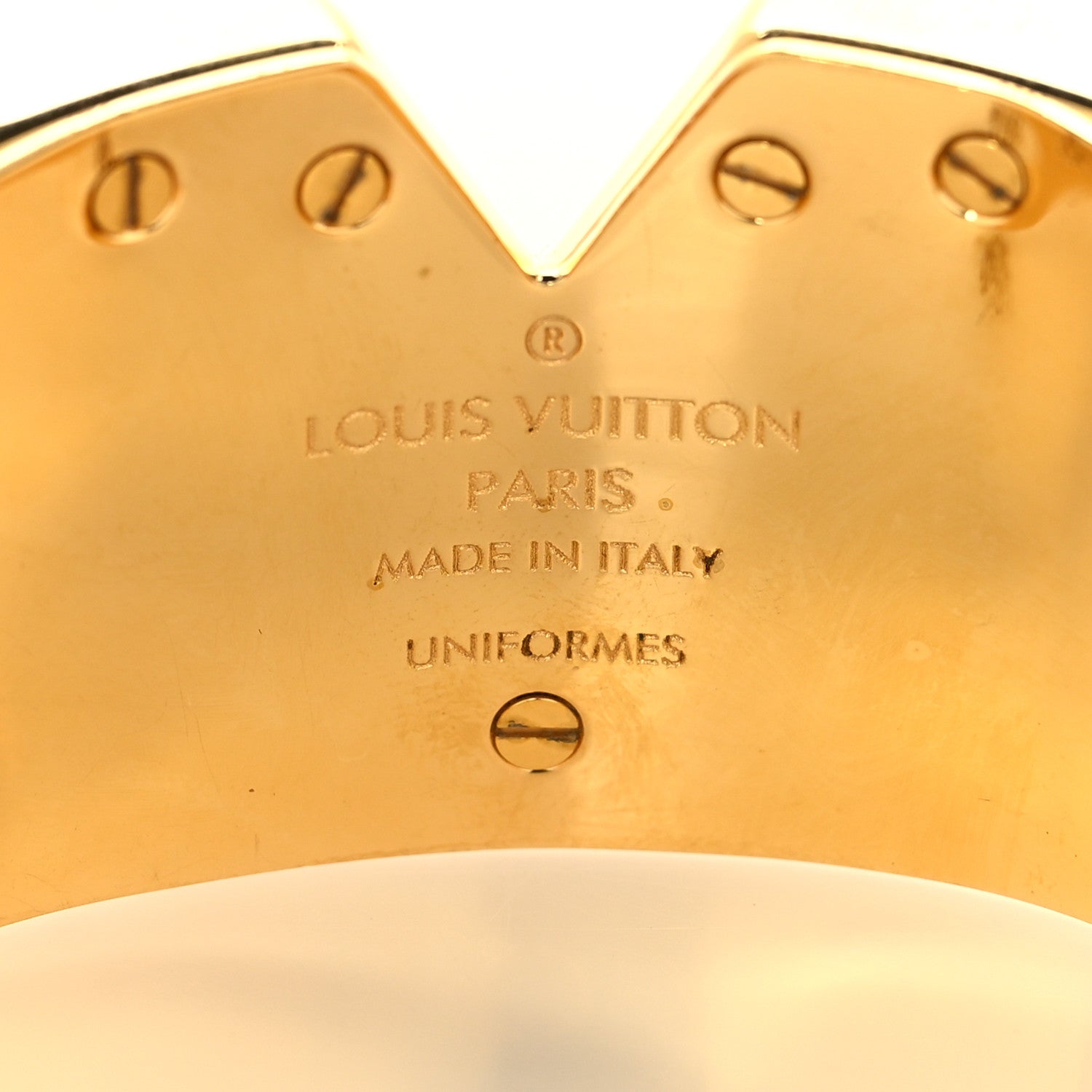 Essential V Cuff Bracelet Gold