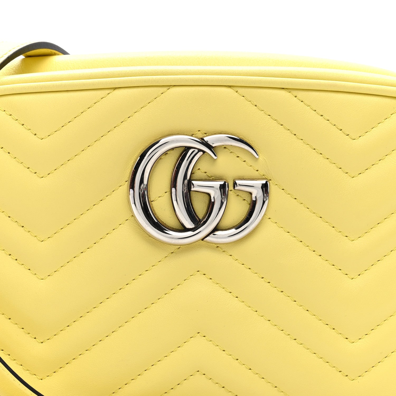 Calfskin Matelasse Small GG Marmont Chain Shoulder Bag Banana
