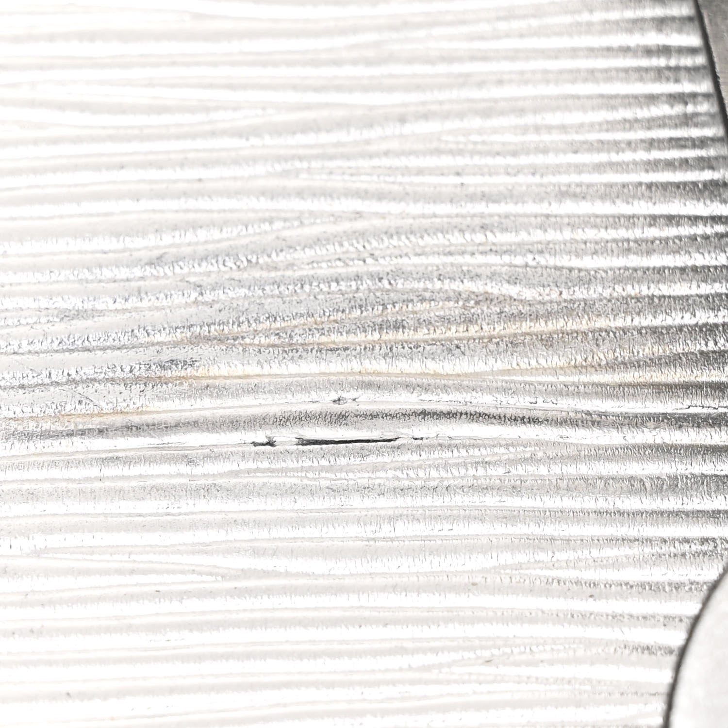 Metallic Epi Petite Boite Chapeau Silver