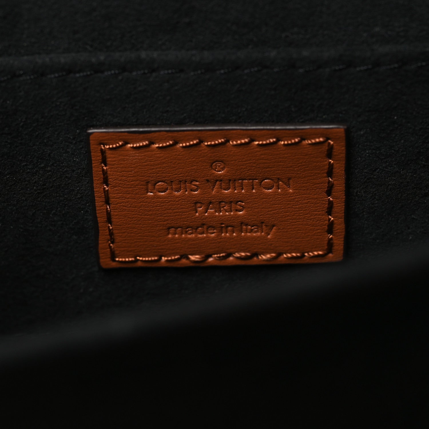 Reverse Monogram Dauphine Mini