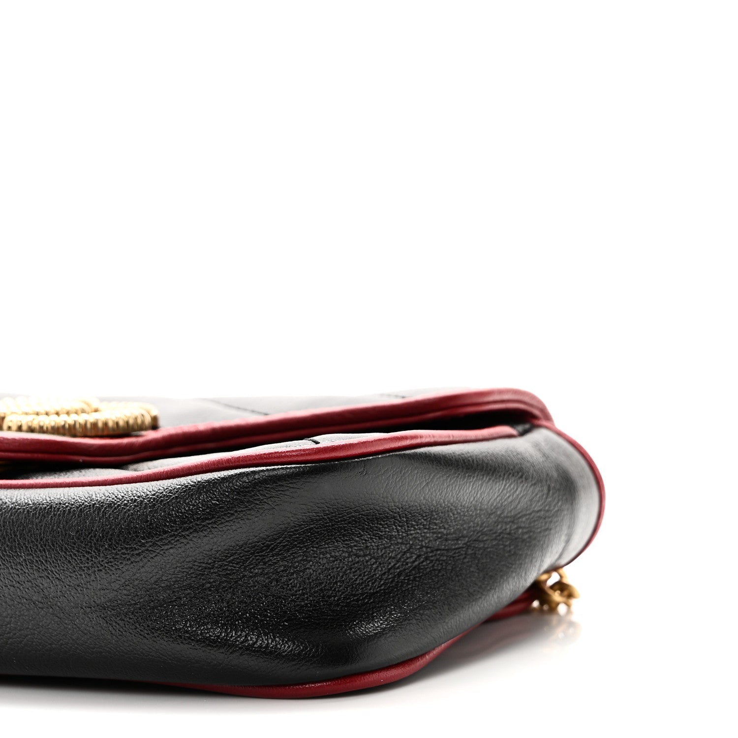 Vintage Effect Calfskin Matelasse Diagonal Super Mini Torchon GG Marmont Shoulder Bag Black Romantic Cherry