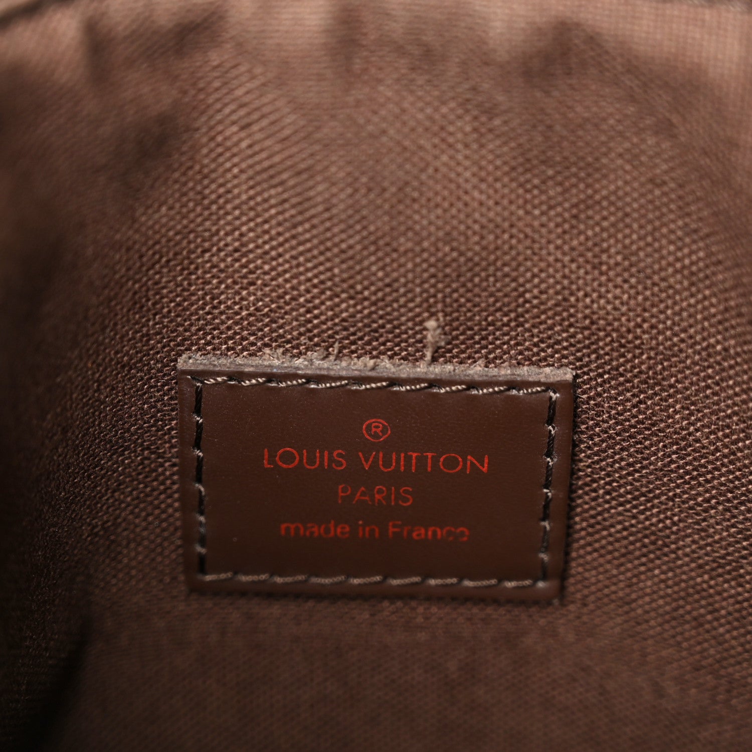 Damier Ebene Pochette Melville