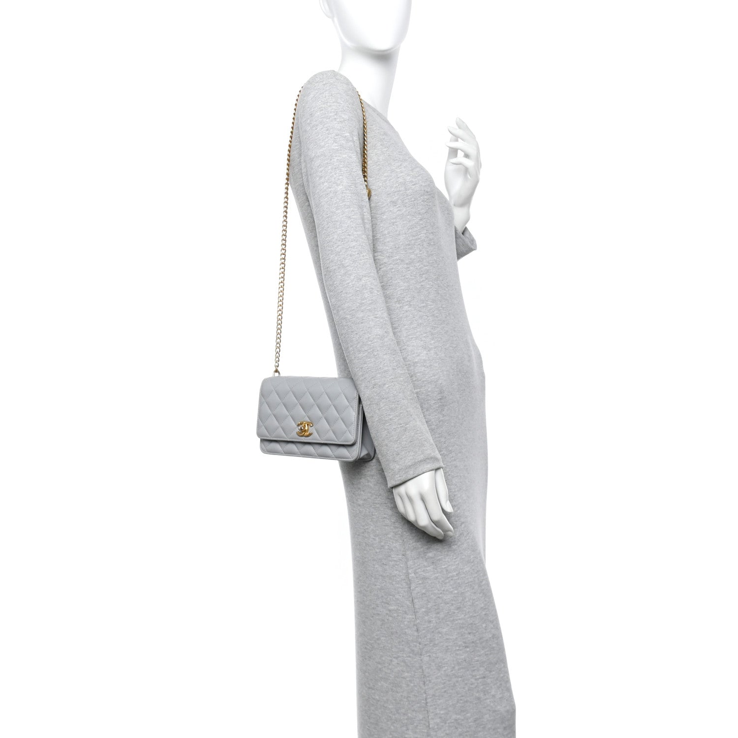 Caviar Quilted Sweetheart Wallet On Chain WOC Grey