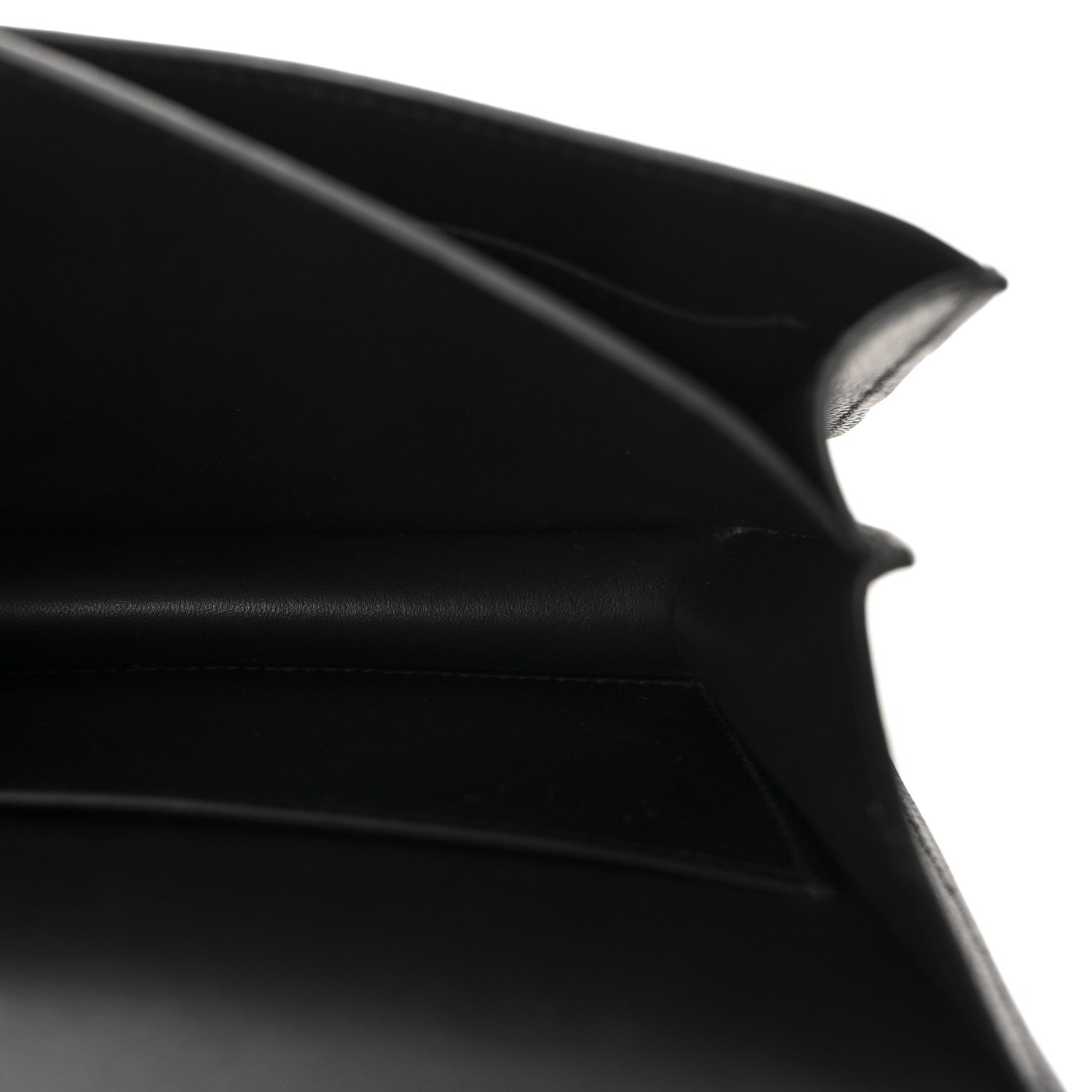 Epsom Constance 18 Black