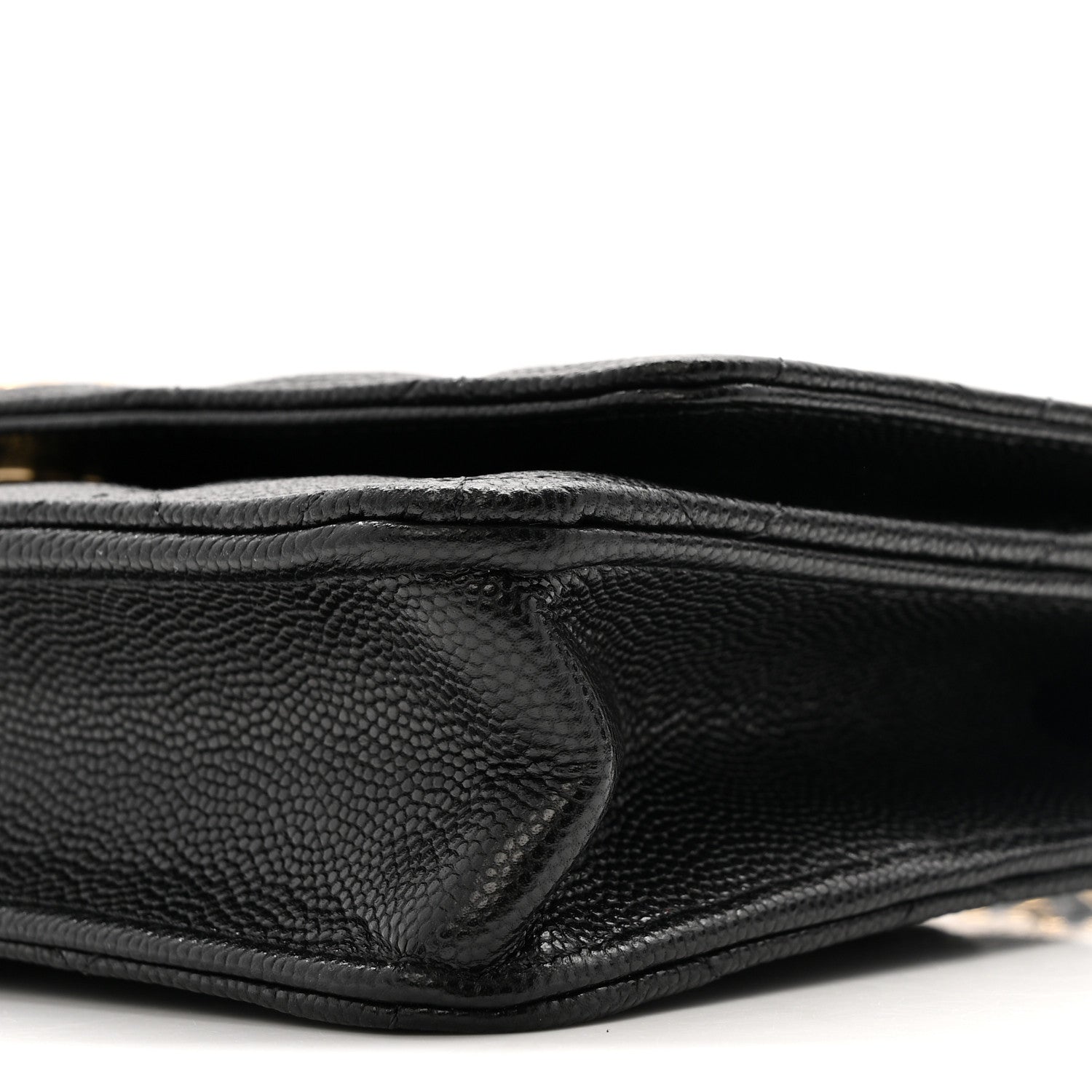 Caviar Quilted Textured CC Wallet On Chain WOC Black