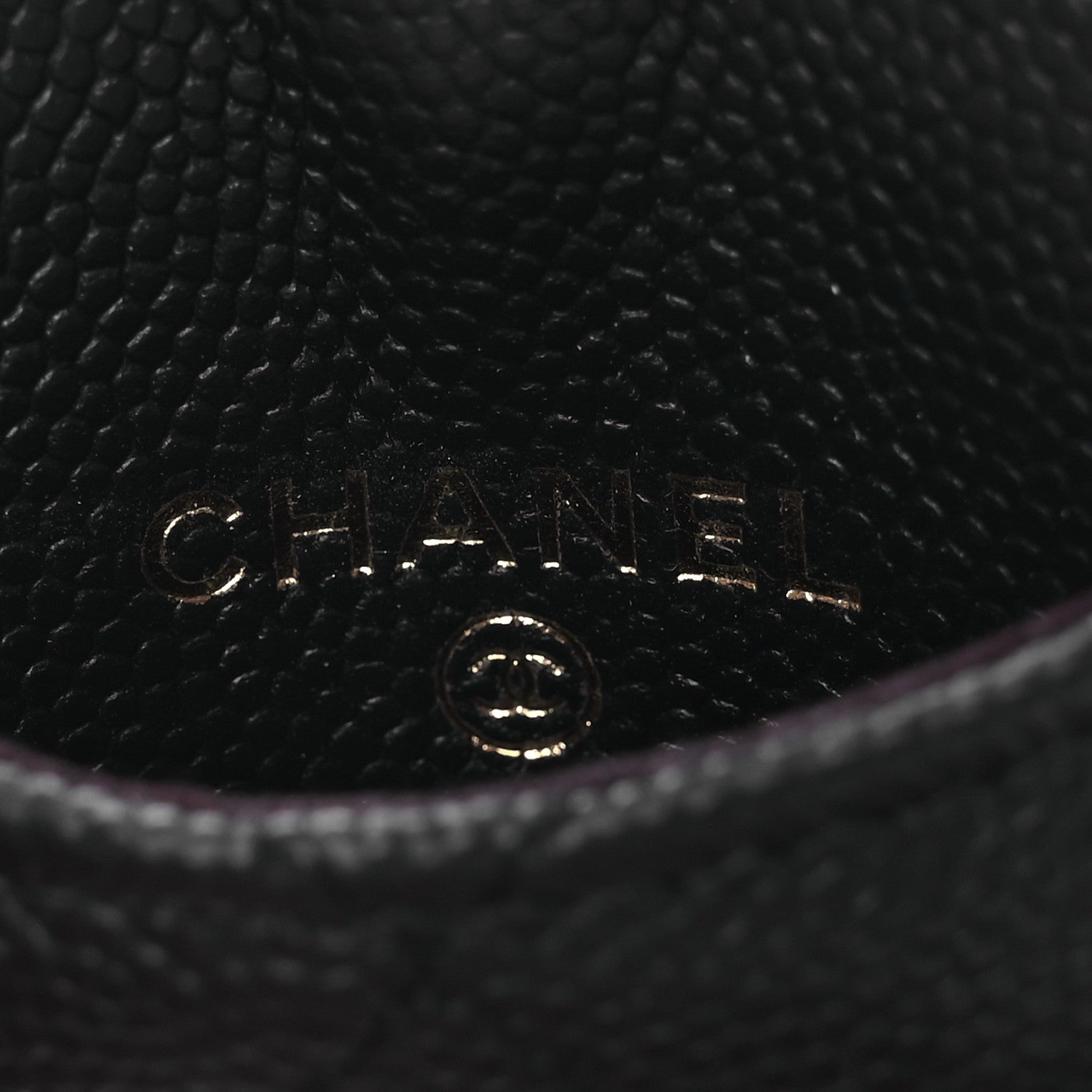 Caviar Quilted Card Holder On Chain Black
