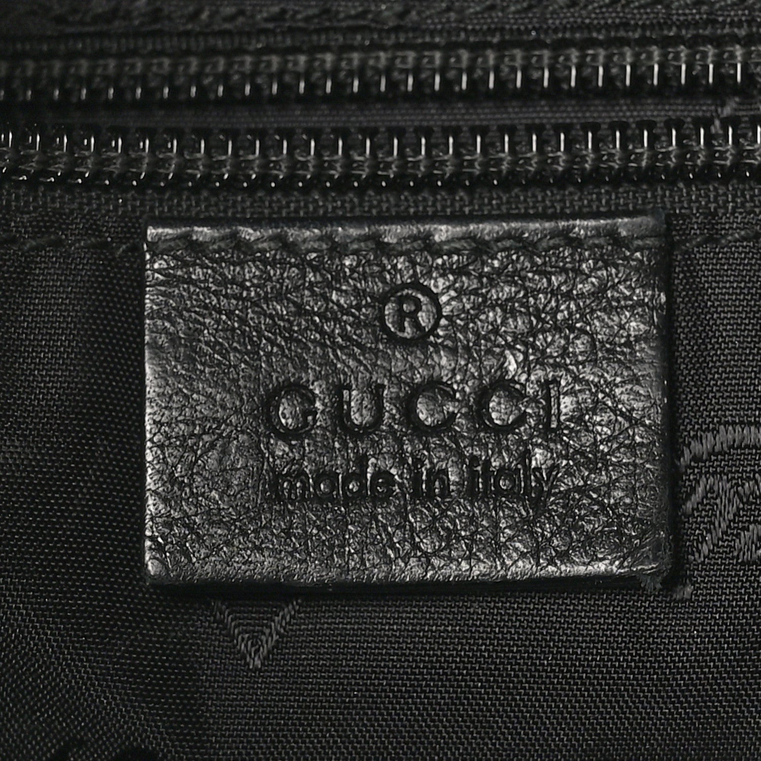 Guccissima Flat Messenger Black