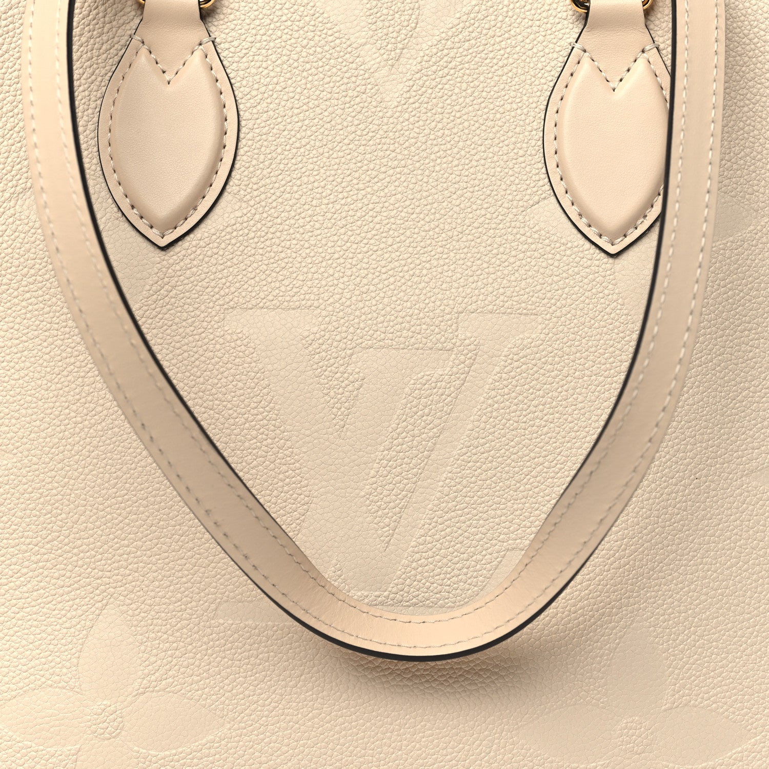 Empreinte Monogram Giant Onthego MM Creme