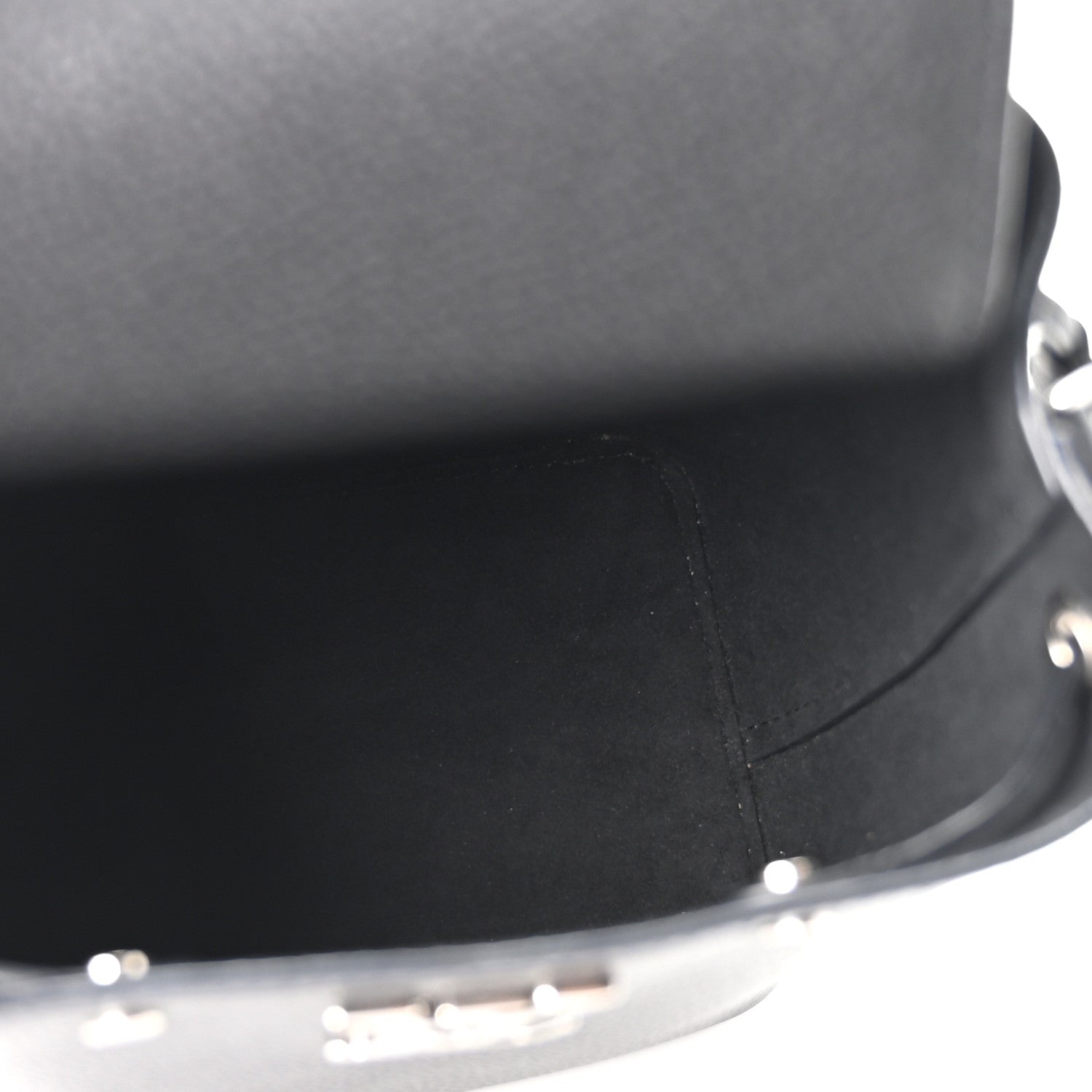 Calfskin Nano Lockme Bucket Black