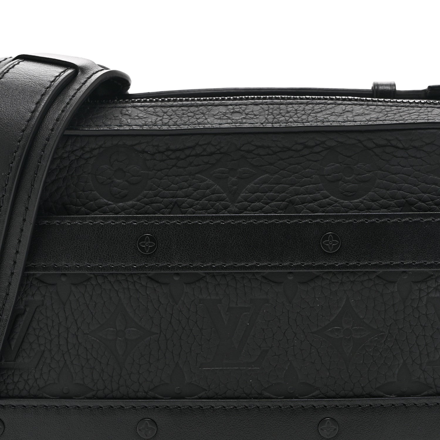 Taurillon Monogram Soft Trunk Black