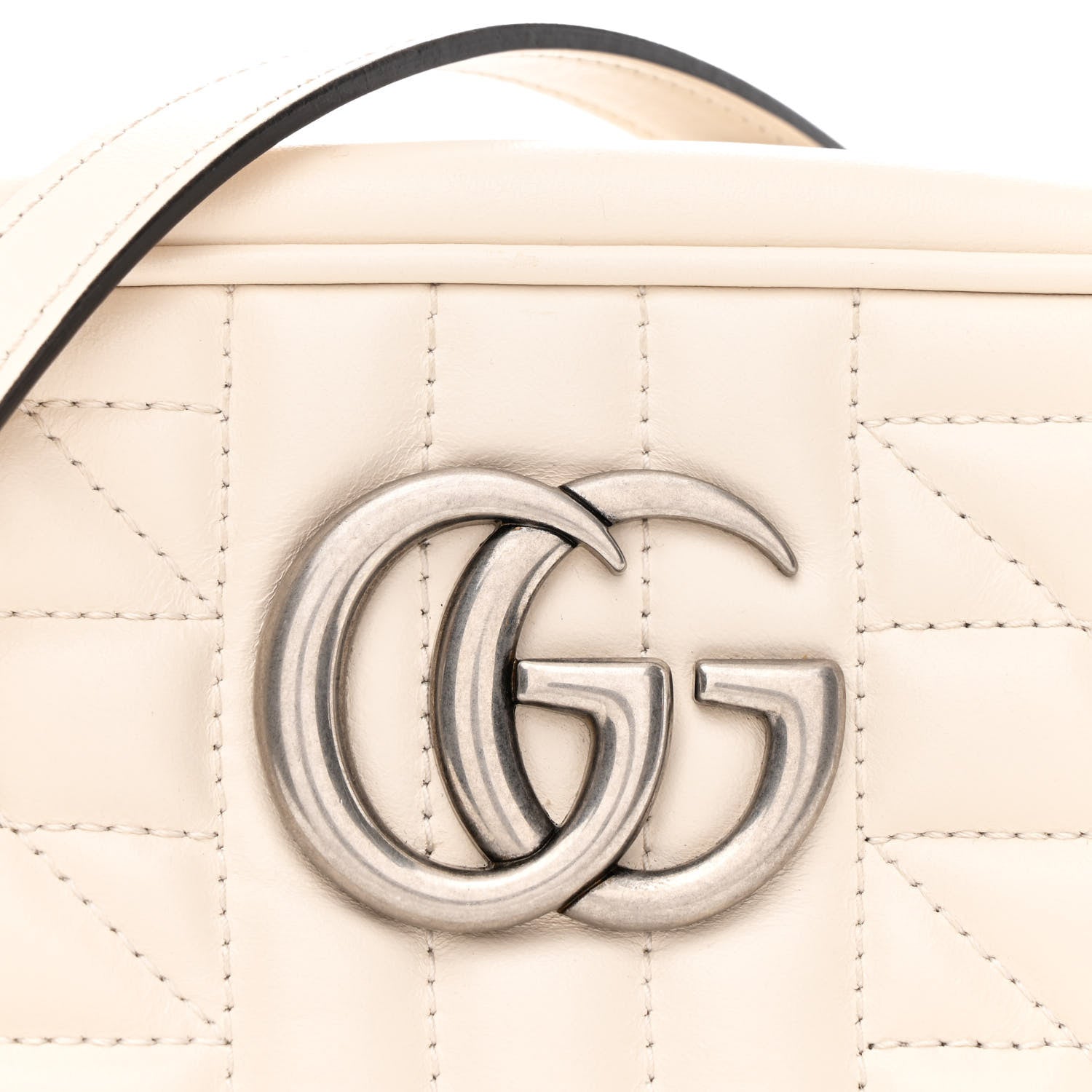 Calfskin Matelasse Aria Small GG Marmont Chain Shoulder Bag Mystic White
