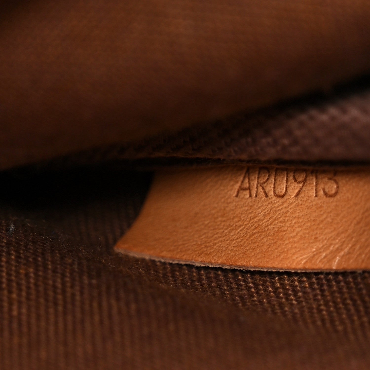Monogram Saumur 30