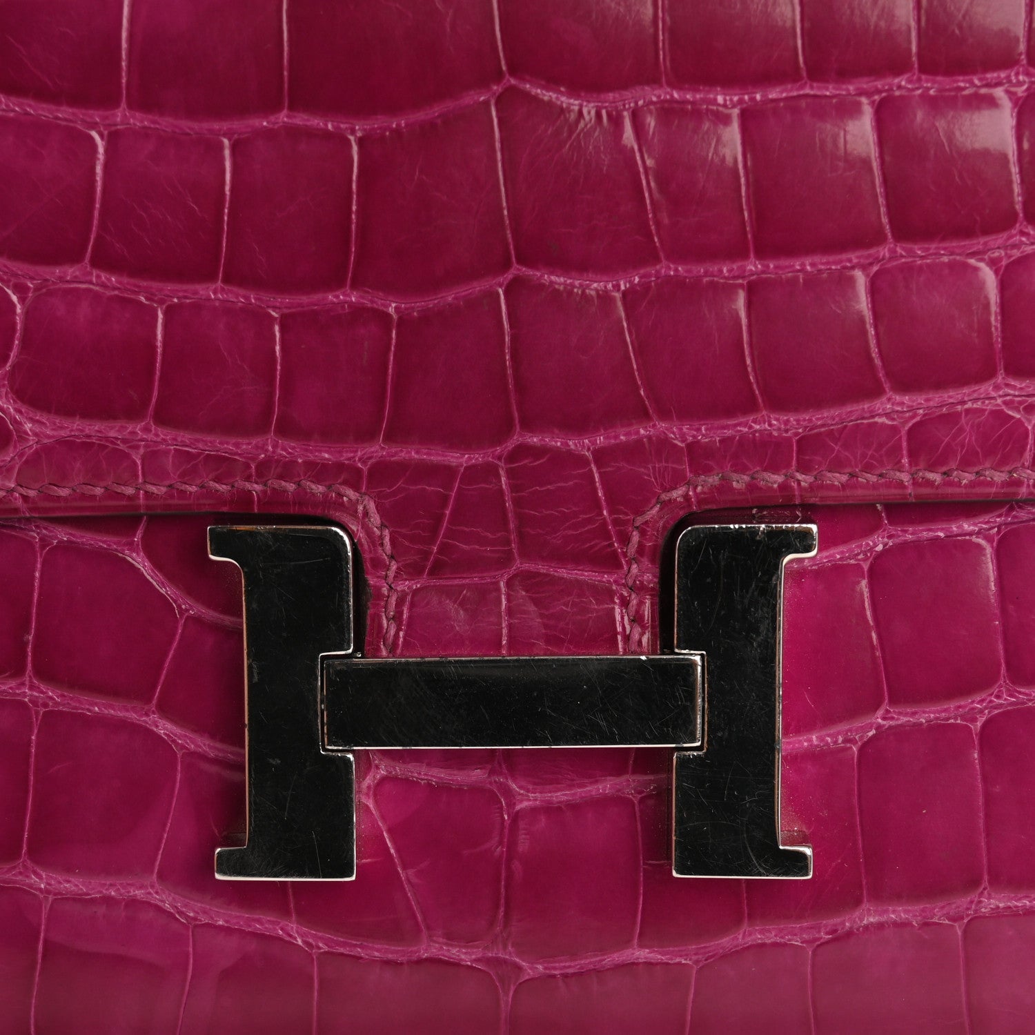 Shiny Alligator Constance Long Wallet Rose Scheherazade