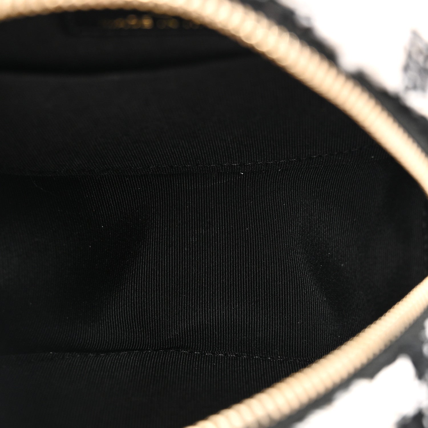 Tweed Quilted Round Clutch With Chain Black Ecru White