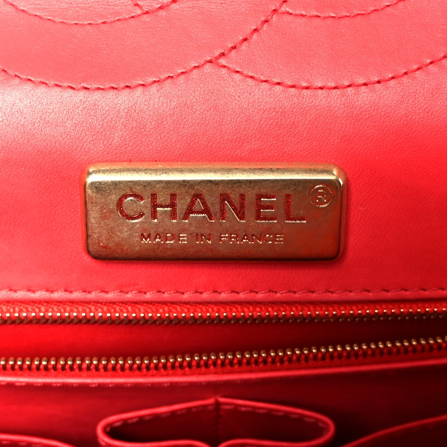 Alligator Jumbo Double Flap Red