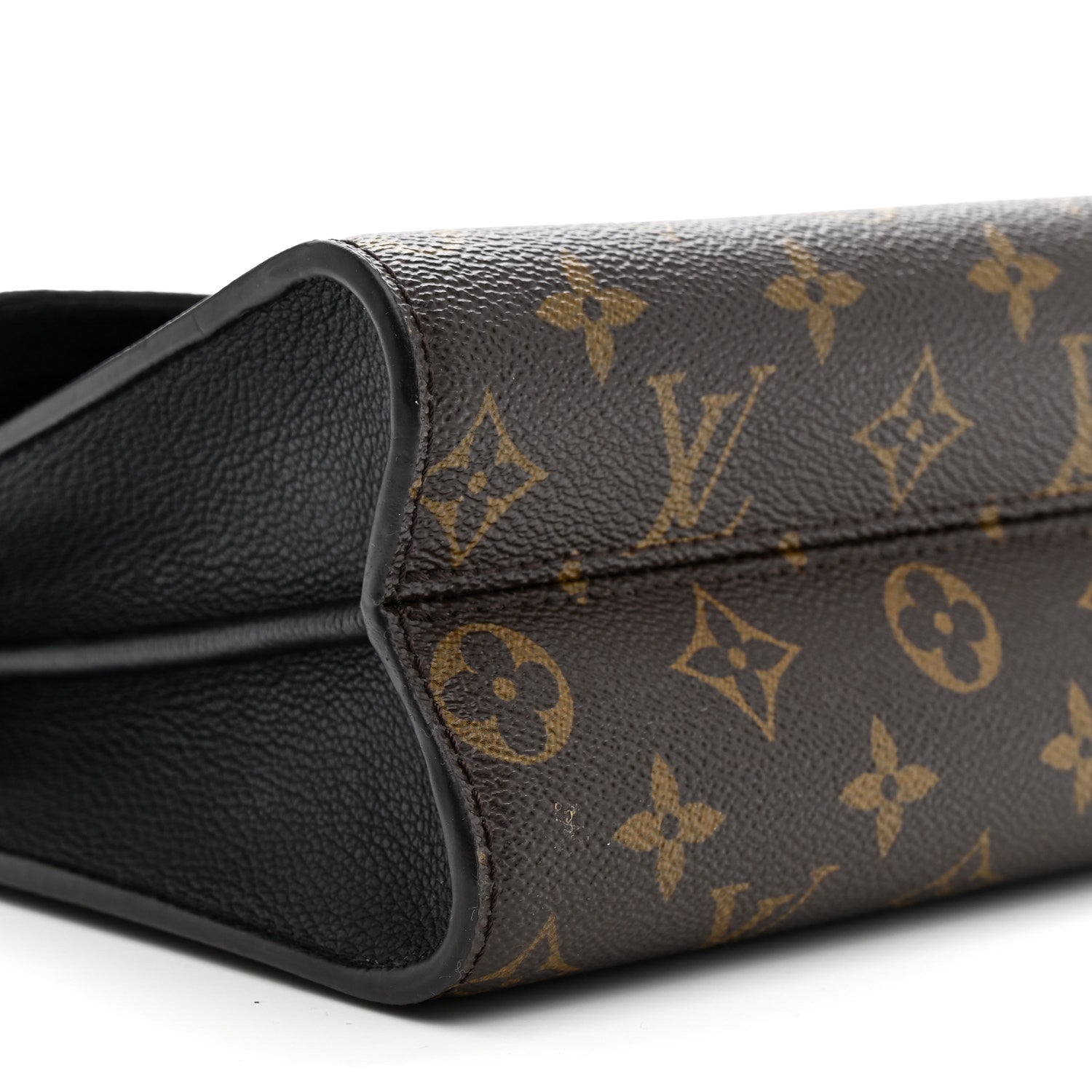 Monogram Victoire Black