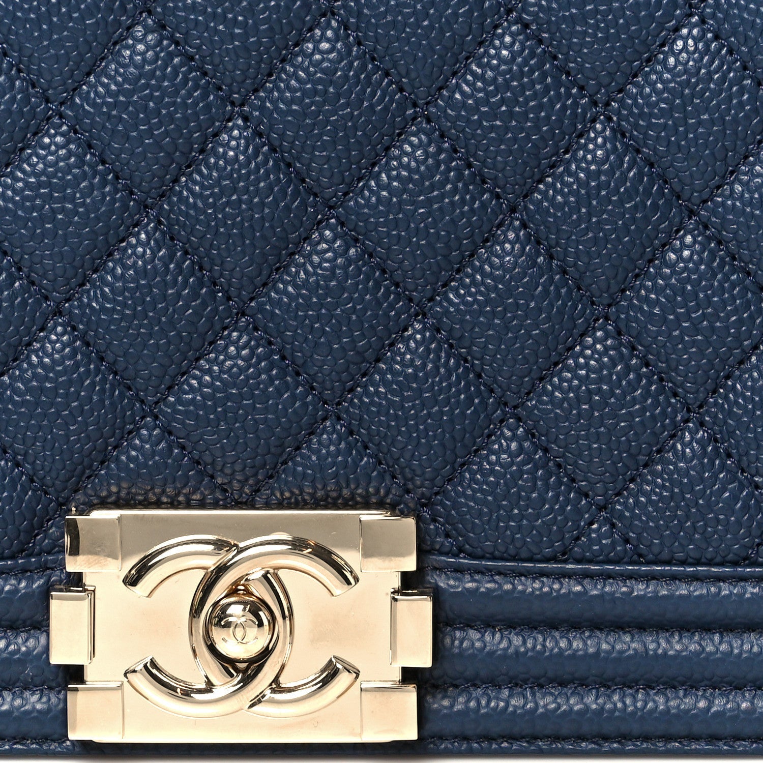 Caviar Quilted New Medium Boy Flap Blue