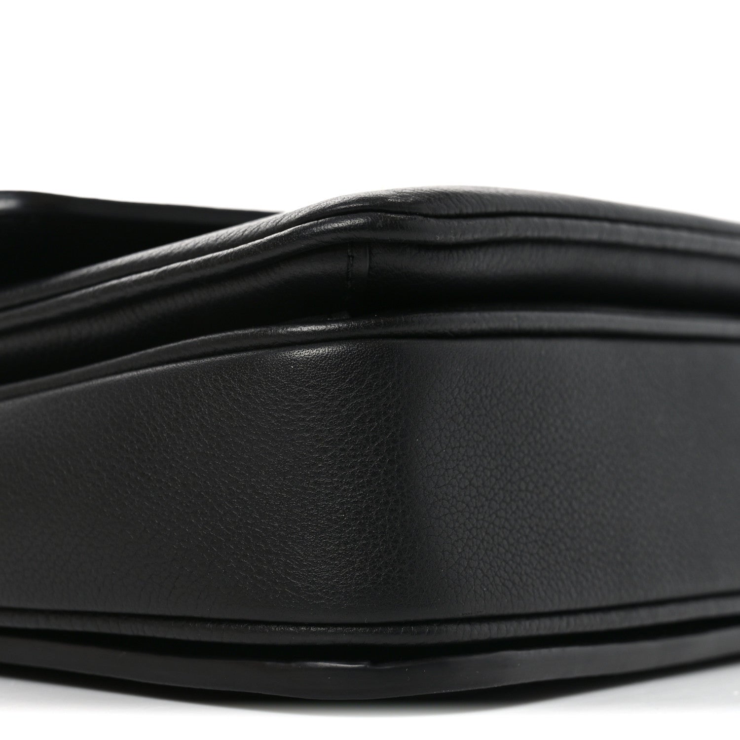 Grained Calfskin Lockme Oxford Black