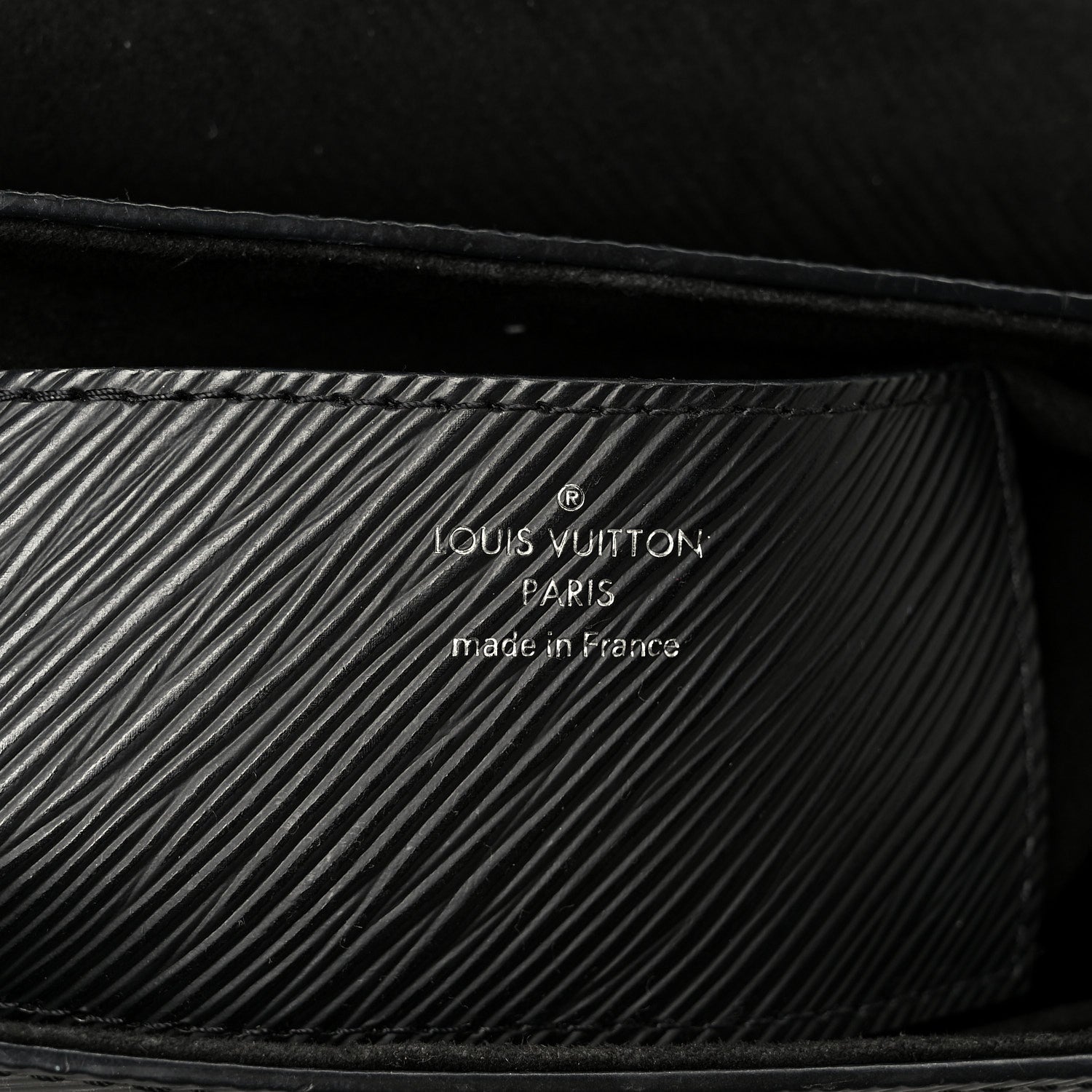 Epi Twist Shoulder Bag MM Black