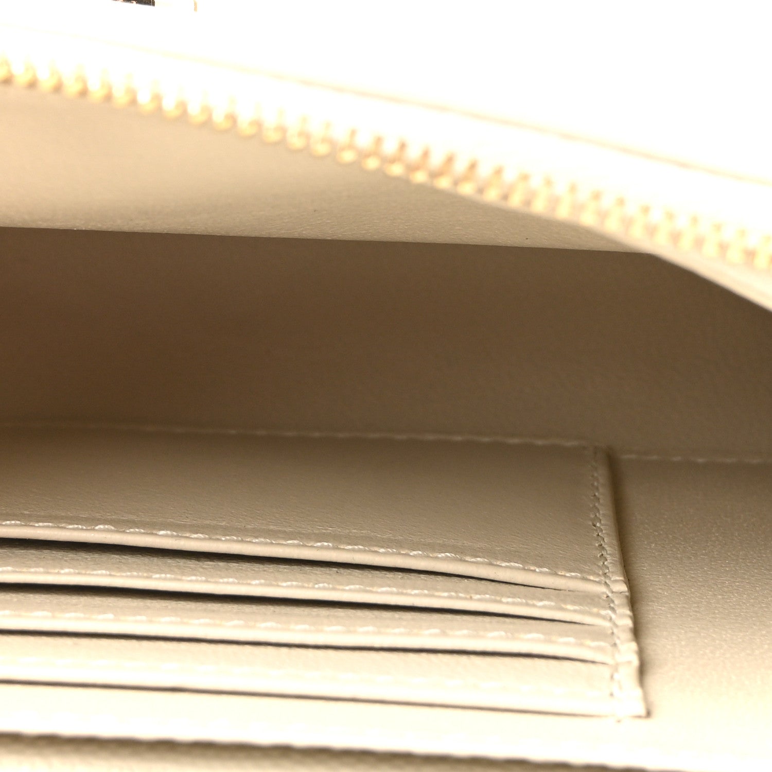Grain De Poudre Monogram Kate Belt Bag Crema Soft