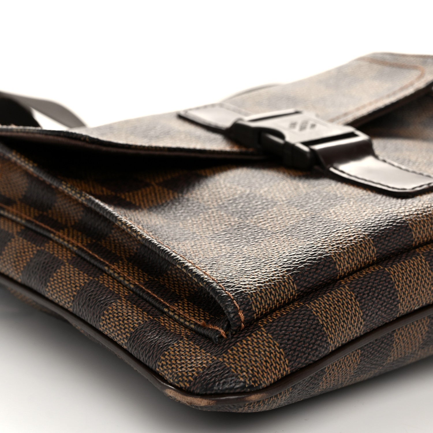 Damier Ebene Pochette Melville