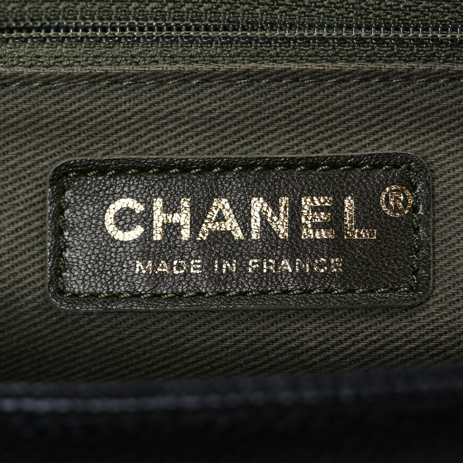 Caviar Quilted New Medium Boy Flap Black