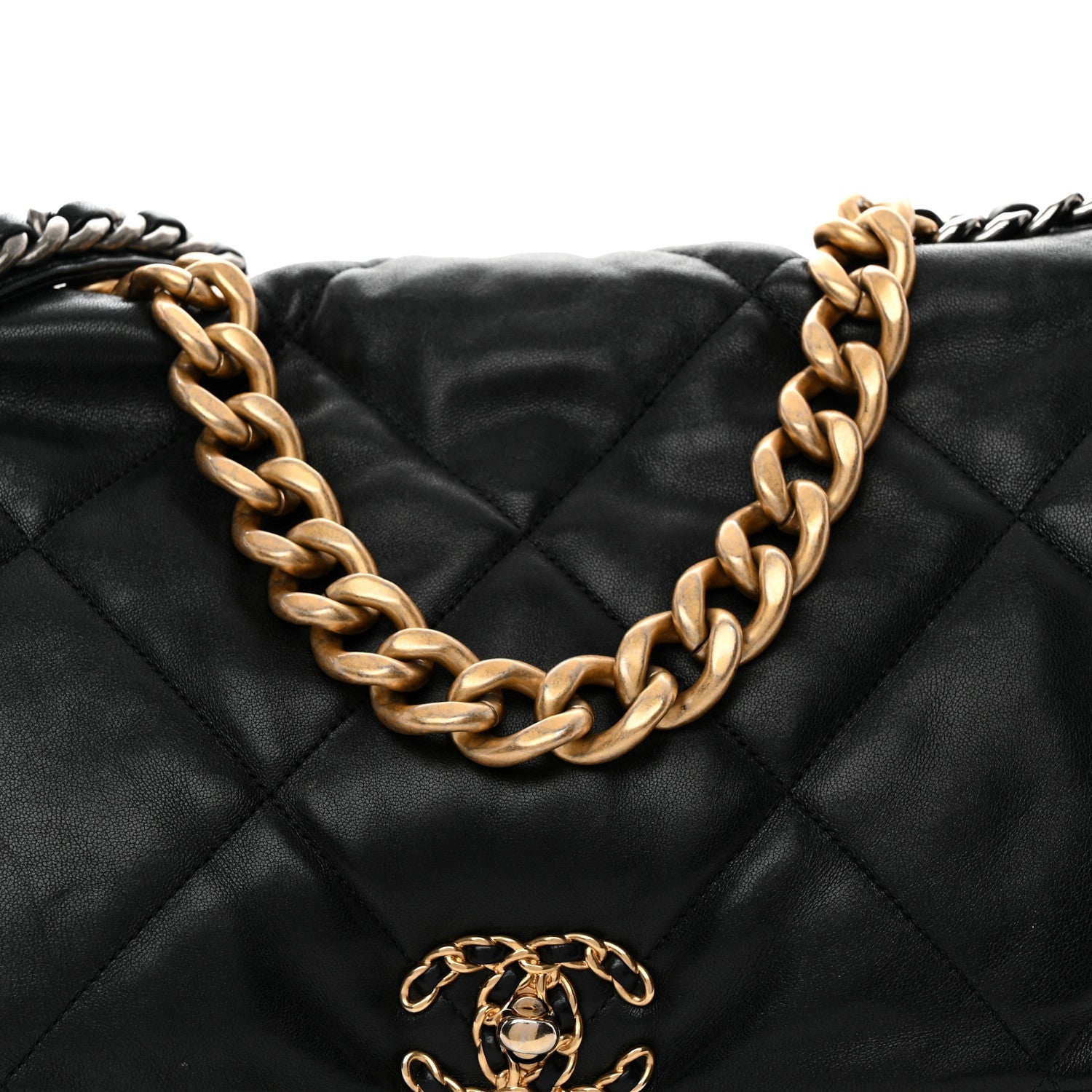 Goatskin Quilted Maxi Chanel 19 Flap Black