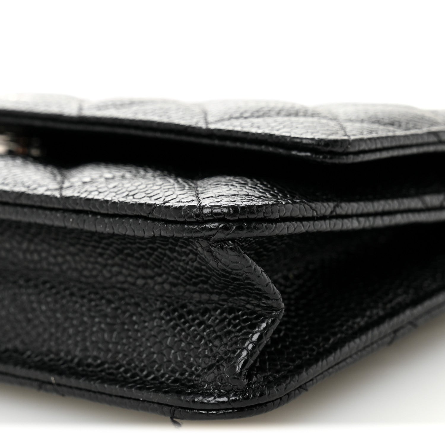 Caviar Quilted Wallet on Chain WOC Black