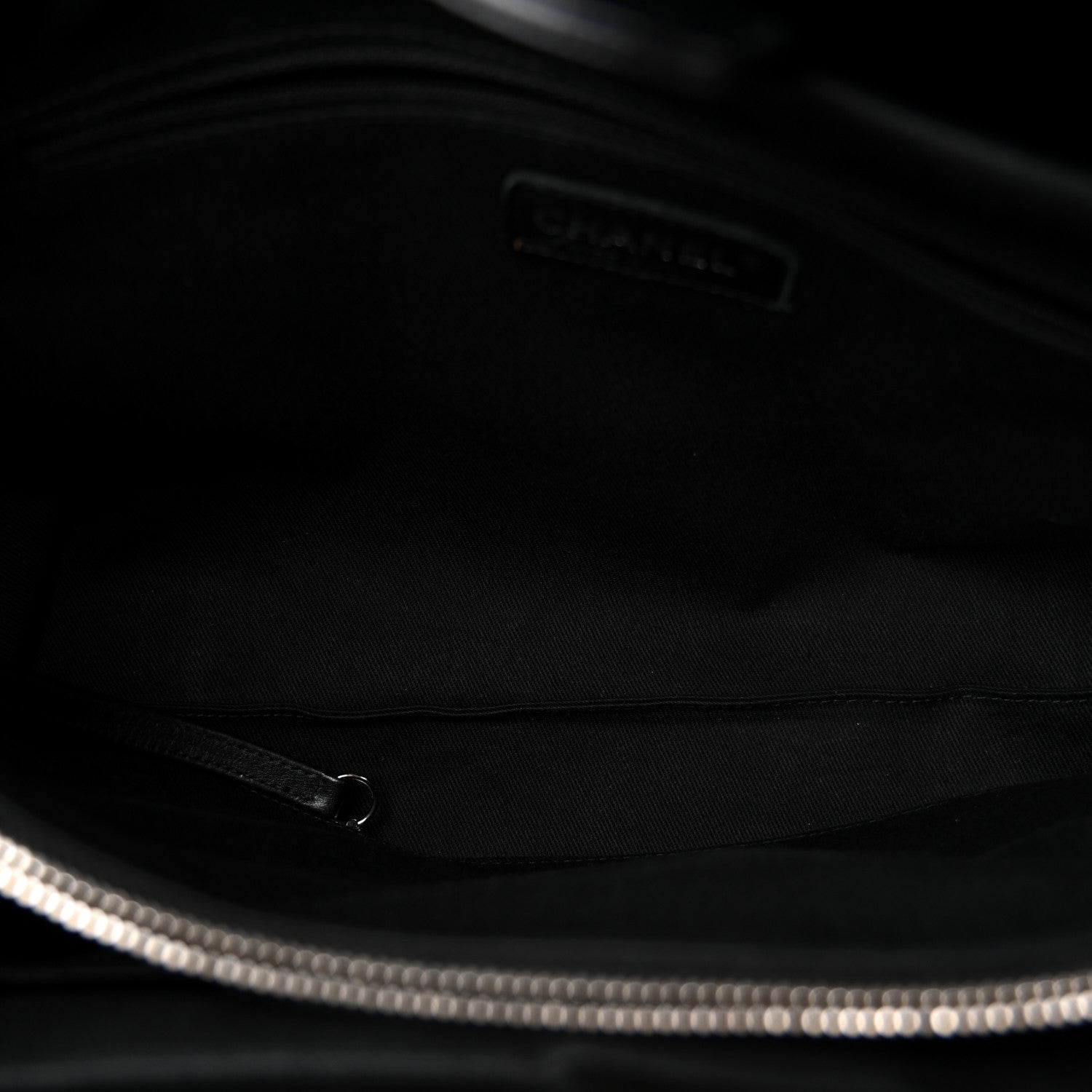 Soft Caviar CC Medium Top Handle Tote Black