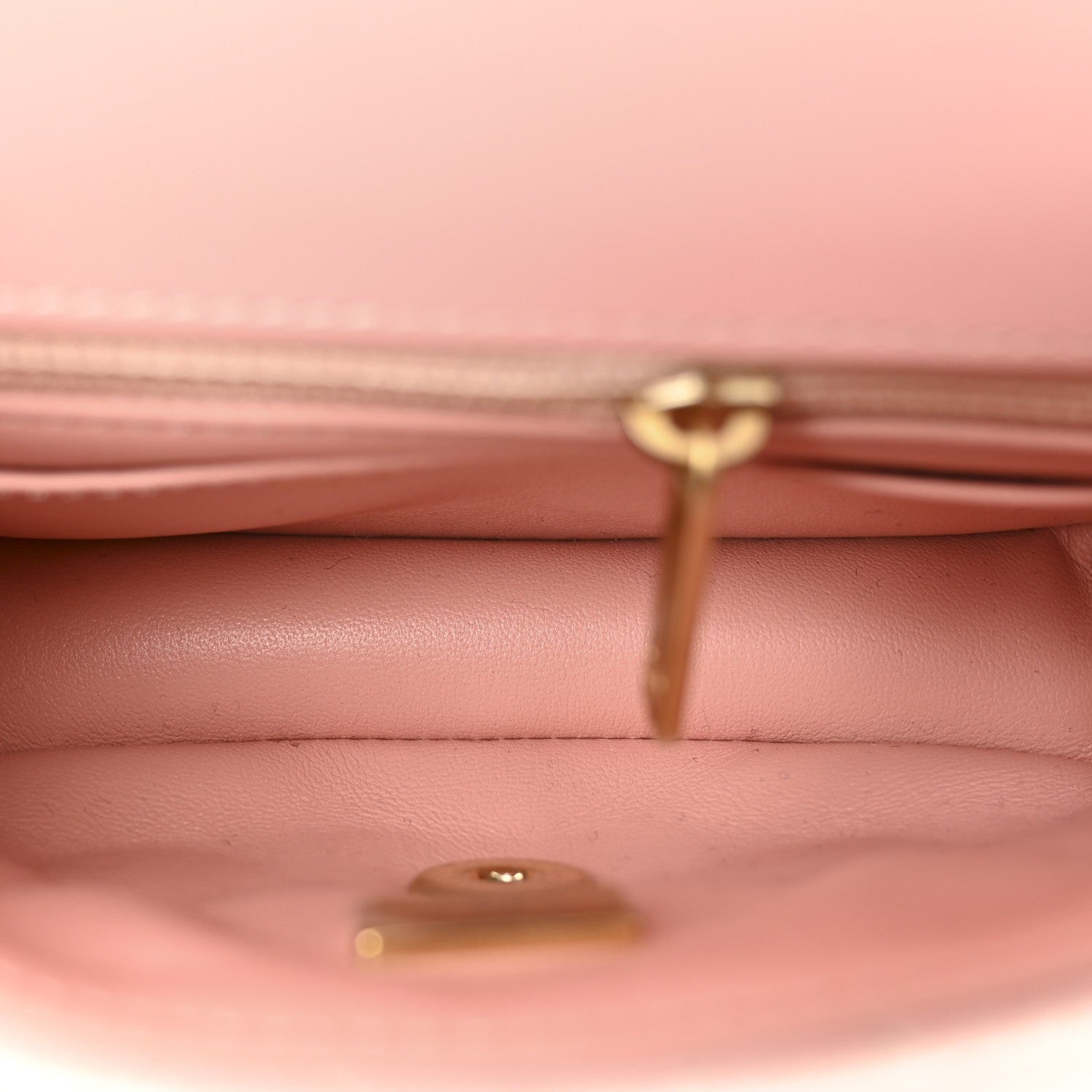 Velvet Enamel Mini Flap Light Pink