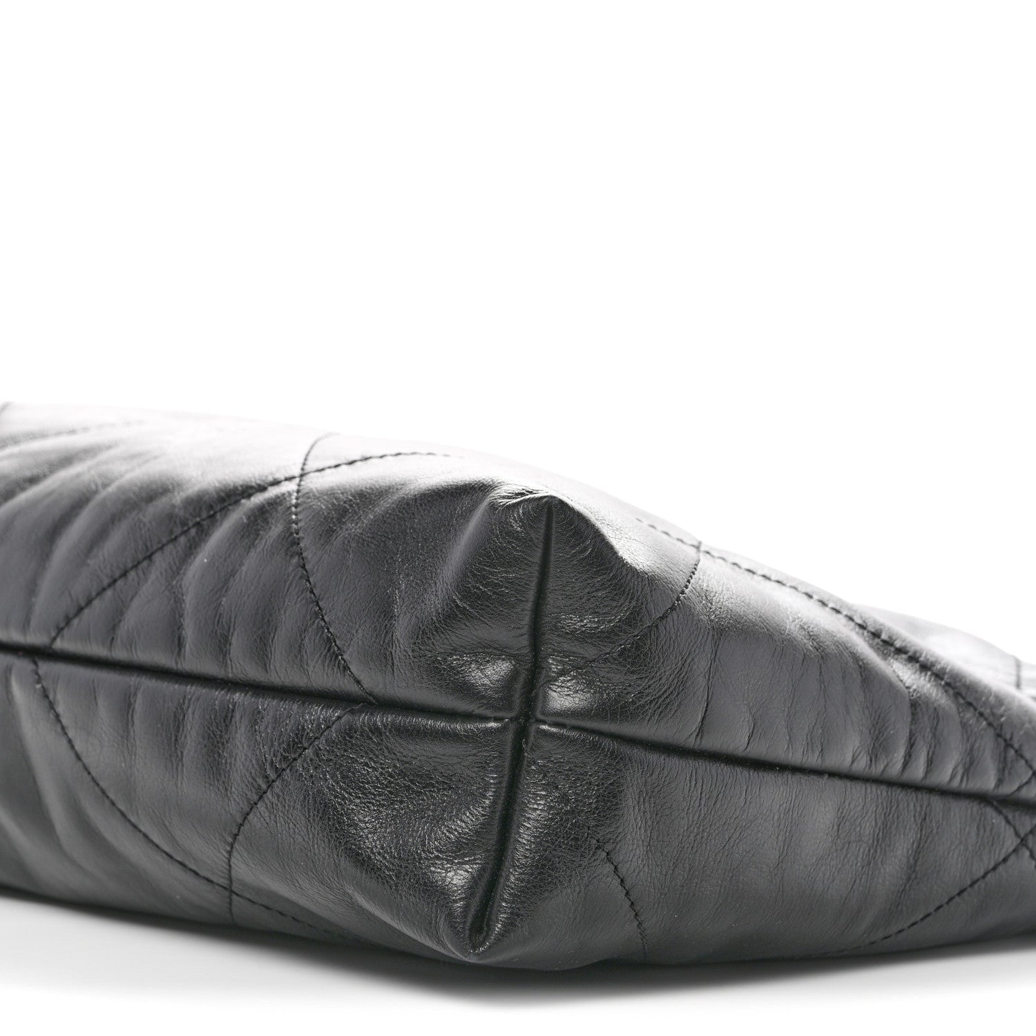 Shiny Calfskin Quilted Chanel 22 Black