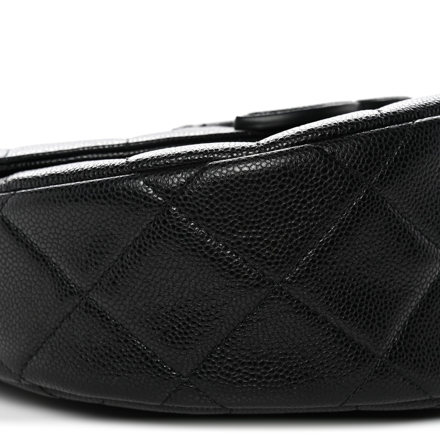 Caviar Quilted Small Messenger Flap Black