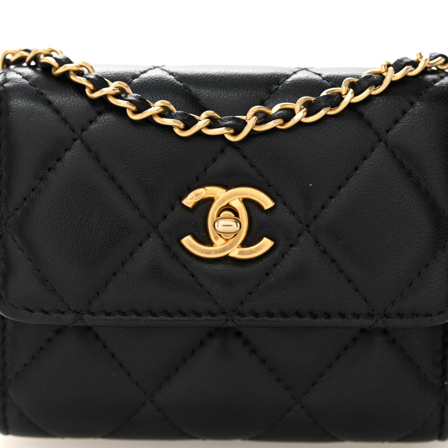 Lambskin Quilted Pearl Crush Card Holder With Chain Black