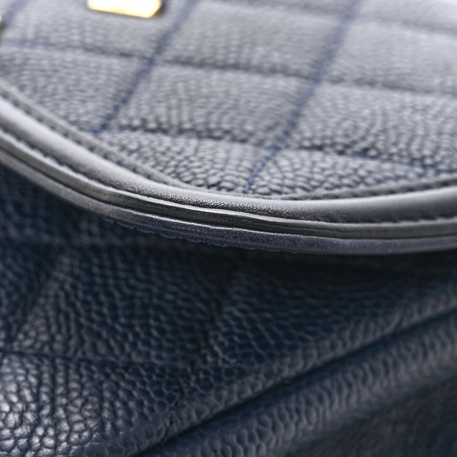 Caviar Quilted Small CC Filigree Flap Navy