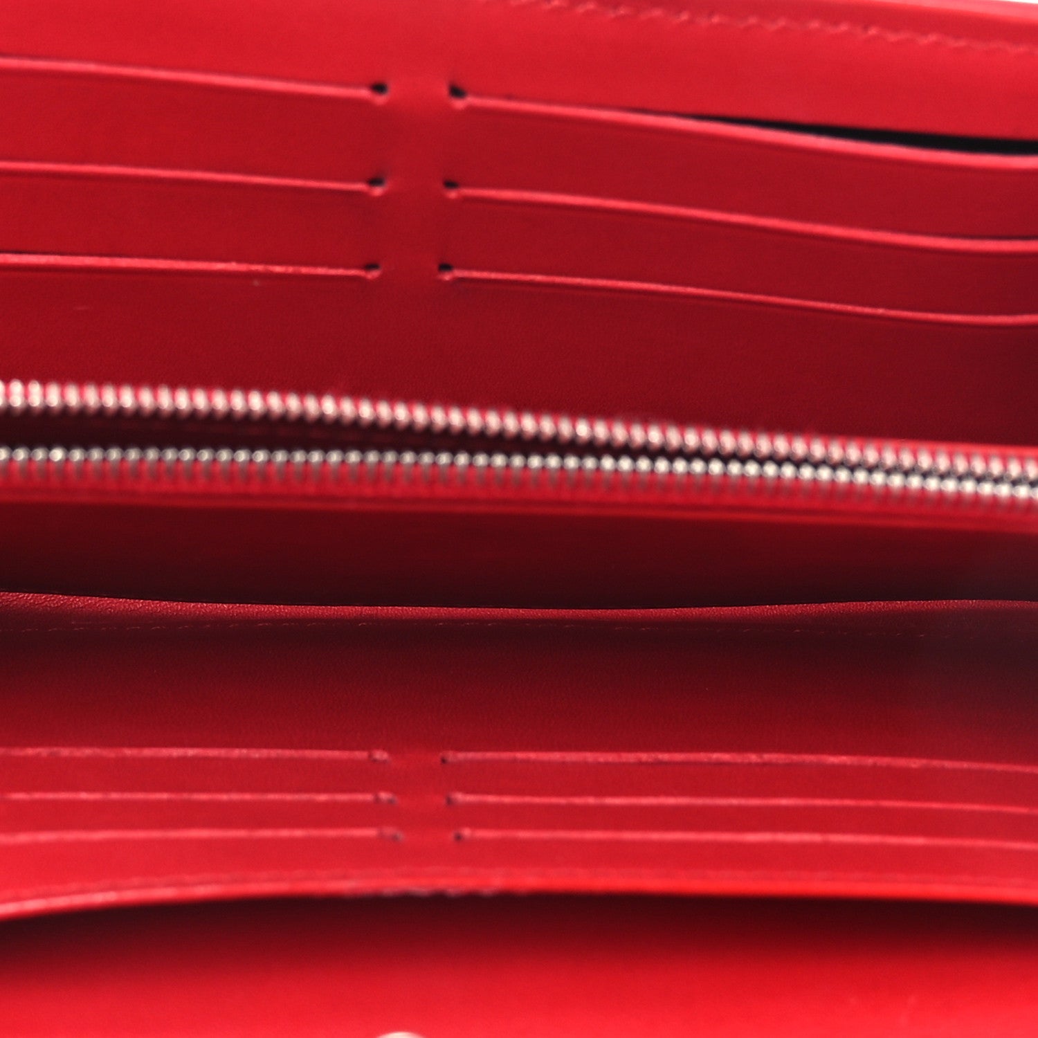 Calfskin New Wave Long Wallet Rouge
