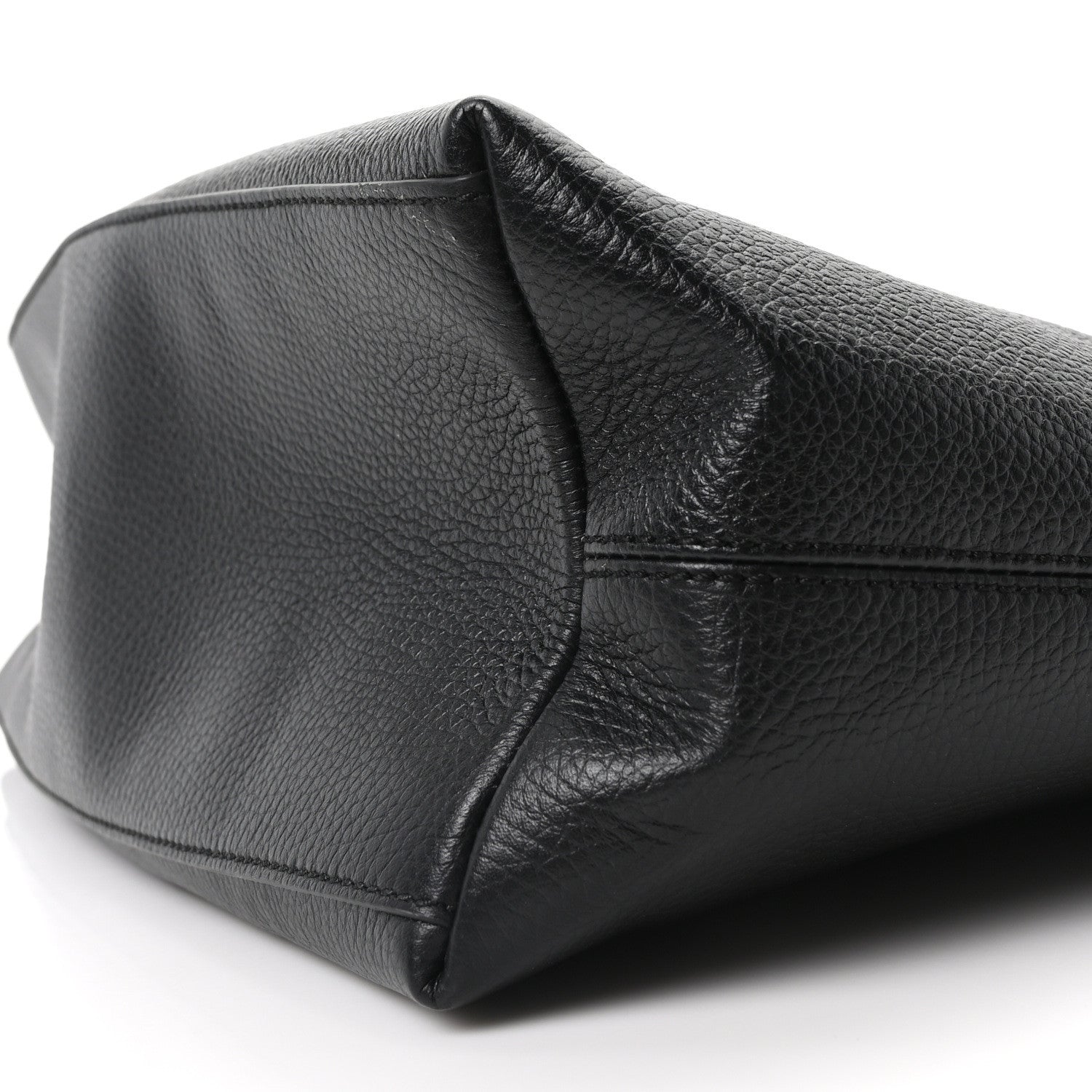 Pebbled Calfskin Medium Soho Chain Shoulder Bag Black
