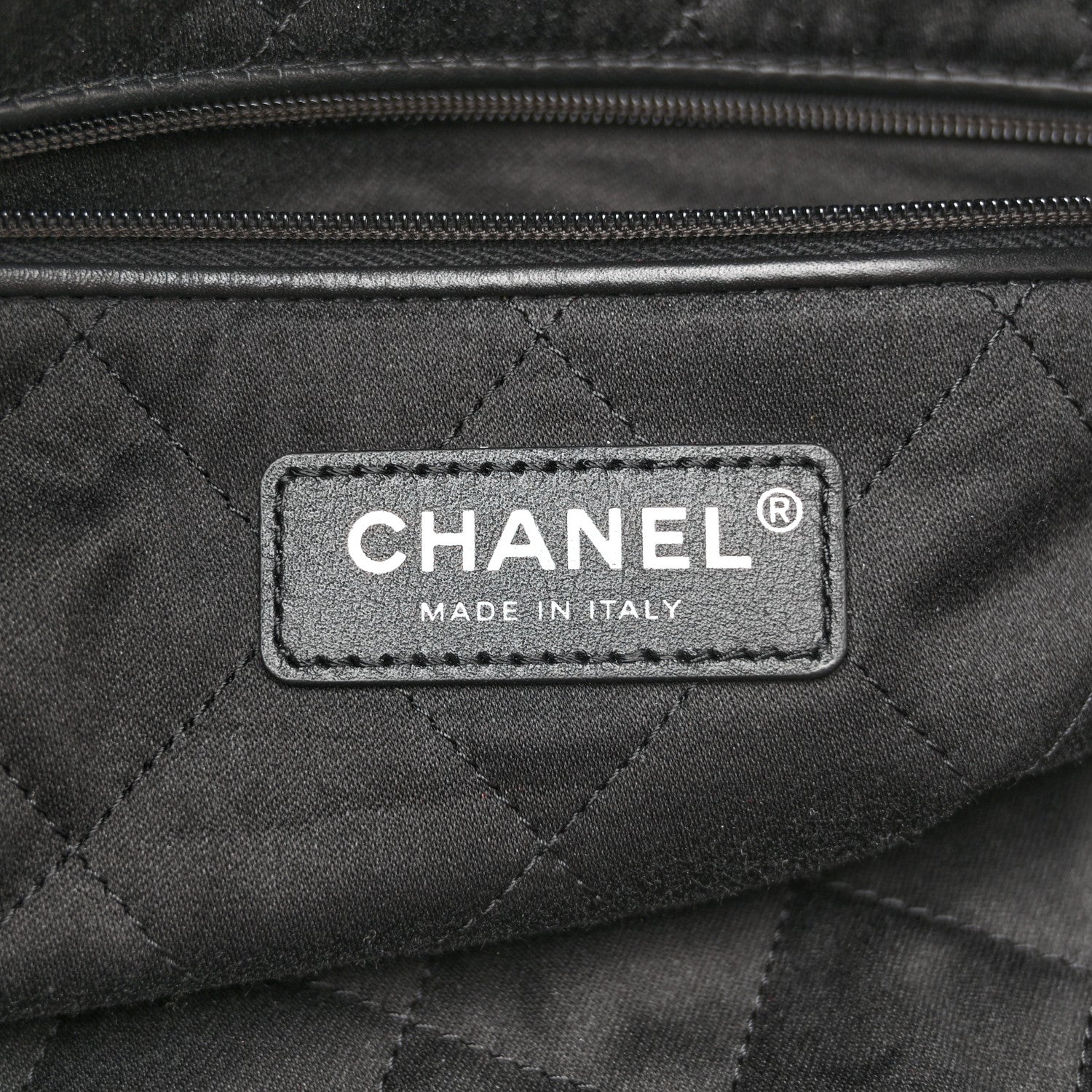 Shiny Calfskin Quilted Small Chanel 22 Black