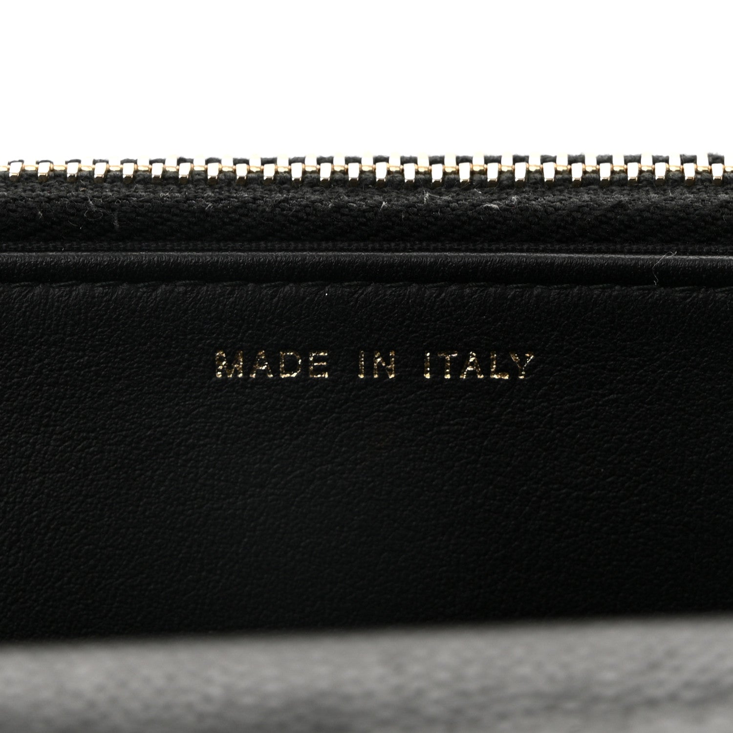 Caviar Quilted Golden Class Wallet On Chain WOC Black