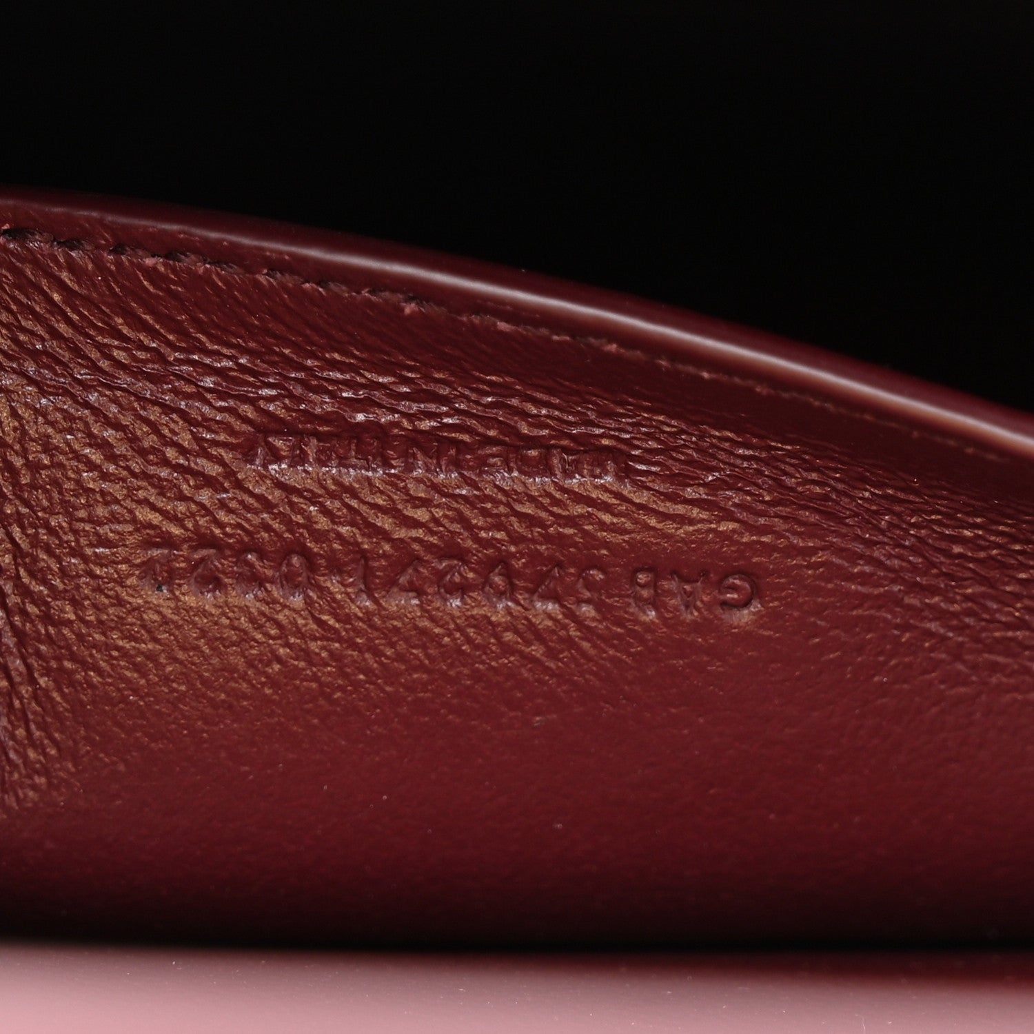 Smooth Calfskin Manhattan Shoulder Bag Rouge Legion