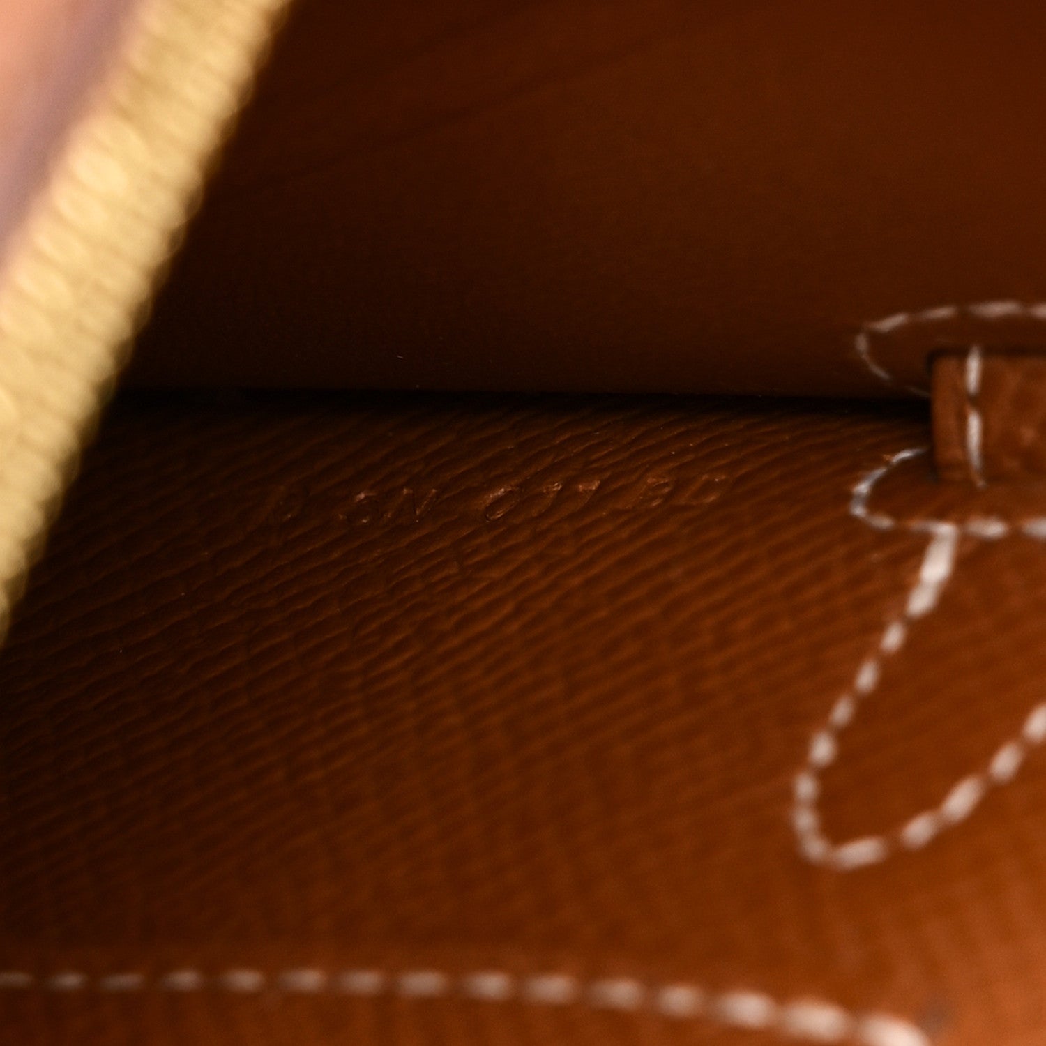 Epsom Kelly Wallet To Go Gold
