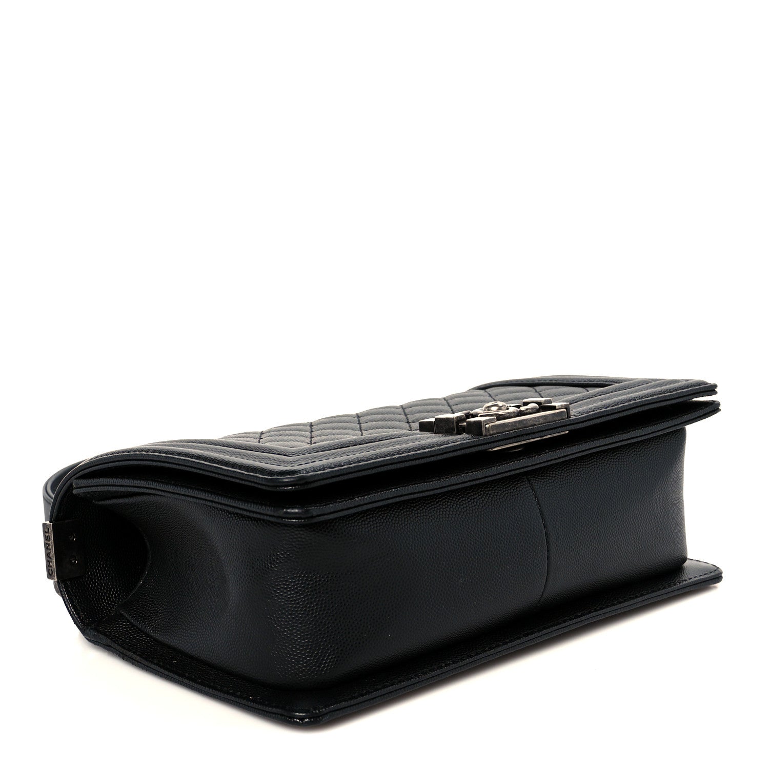 Caviar Quilted Medium Boy Flap Black