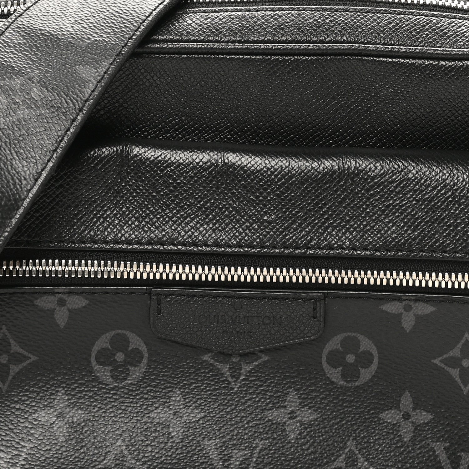Taiga Monogram Eclipse Outdoor Messenger Black