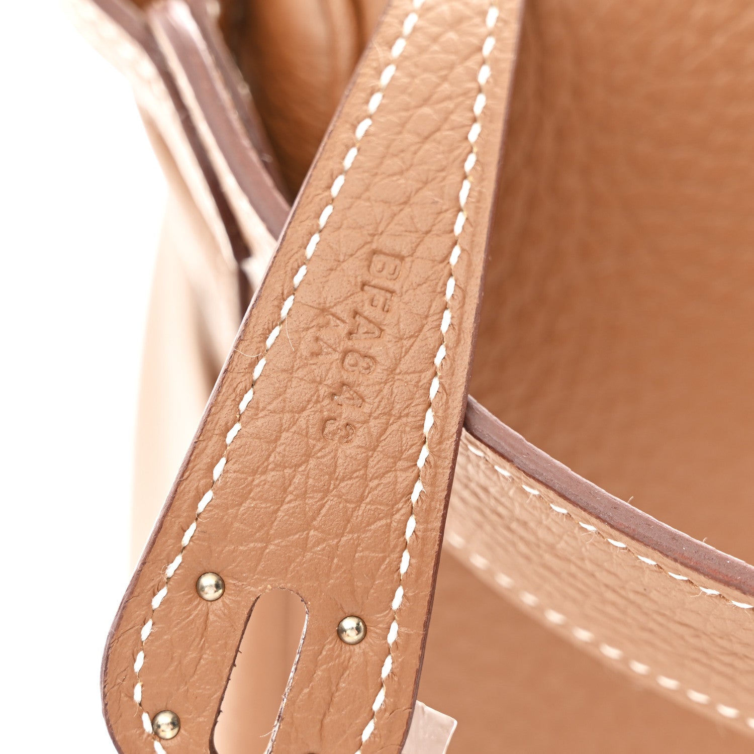 Taurillon Clemence Lindy 26 Gold