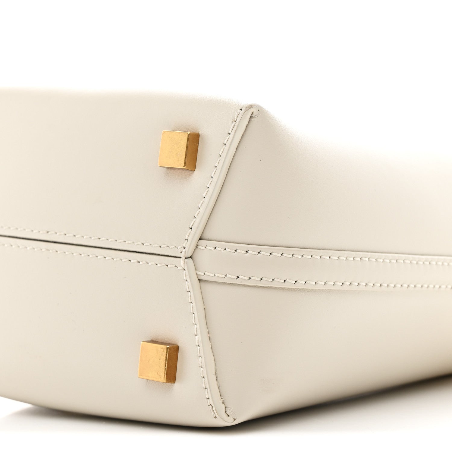 Shiny Calfskin Le 37 Mini Bucket Bag Blanc Vintage