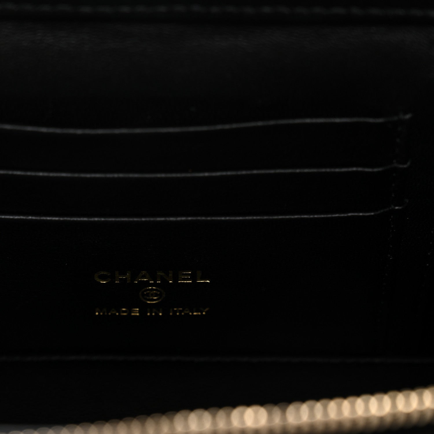 Caviar Quilted Sweetheart Vanity Case Black