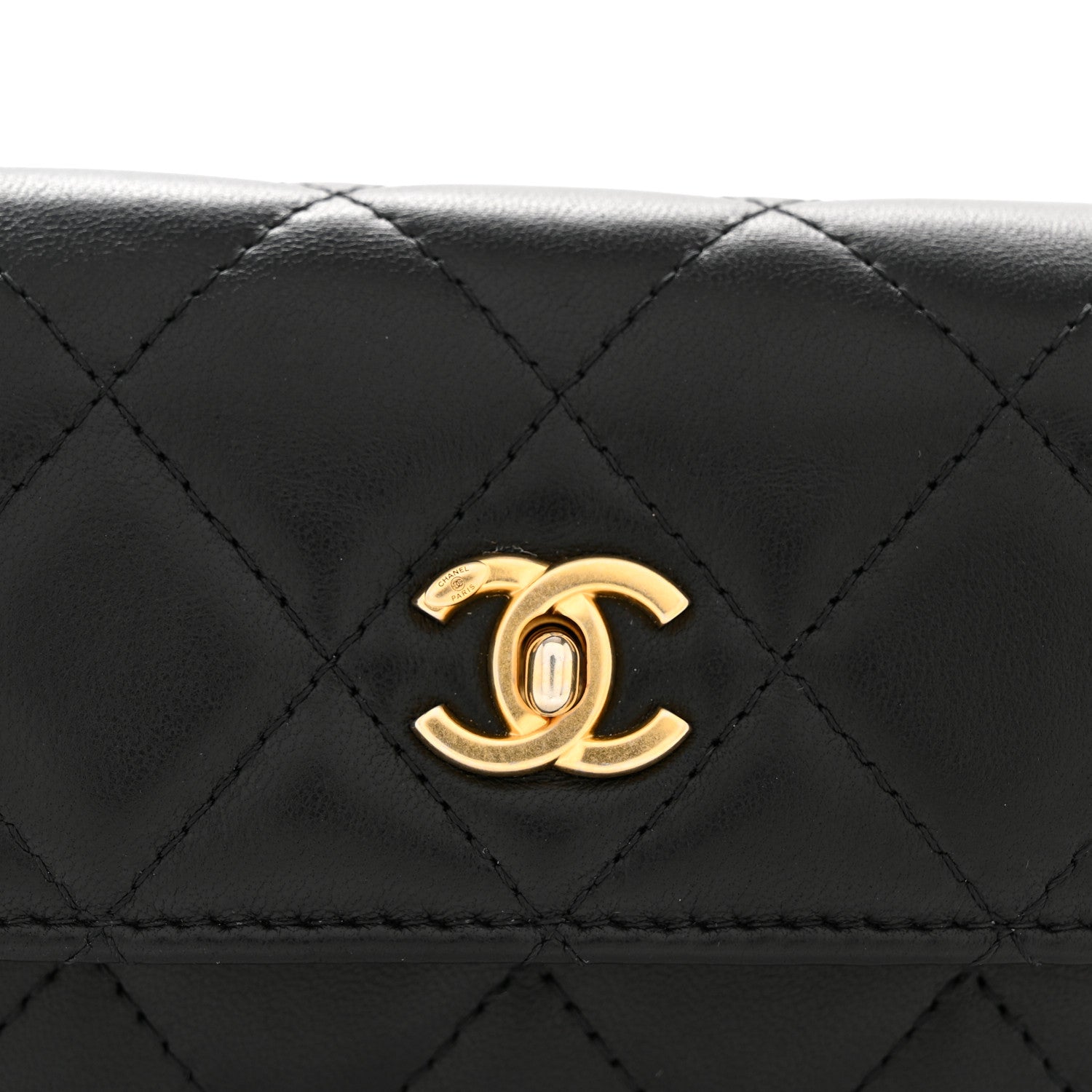 Lambskin Quilted Pearl Crush Clutch With Chain Black