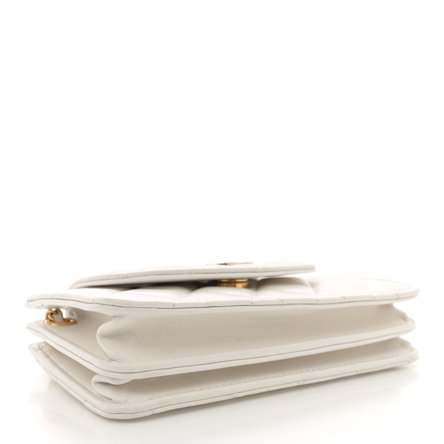 Quilted Flap With Chain White