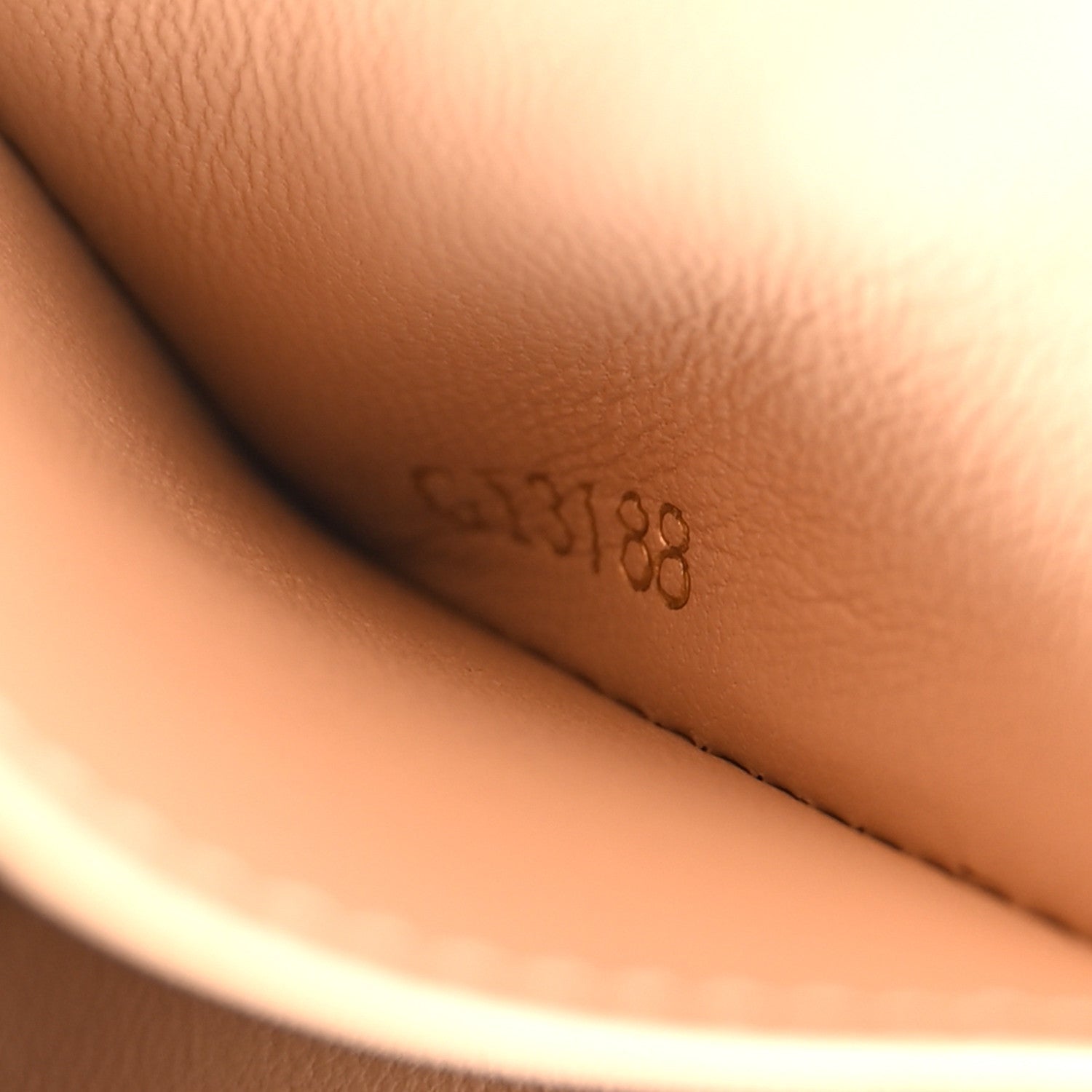 Catogram Essential Trunk Orange Marron